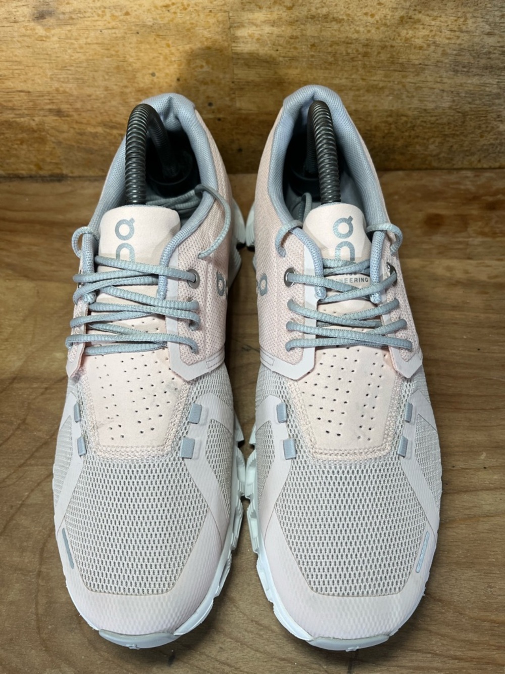 On Cloud 5 REFLECTIVE Womens Size 9.5 Running Shoes Sneakers Light Pink - Picture 3 of 12